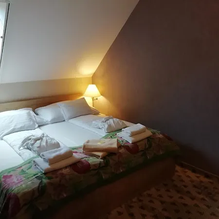 Hotel Batthyany Kuria 4*