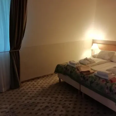 Hotel Batthyany Kuria 4*