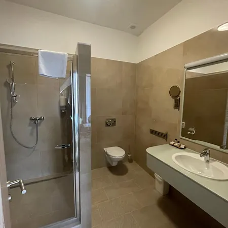 Hotel Batthyány Kúria 4*