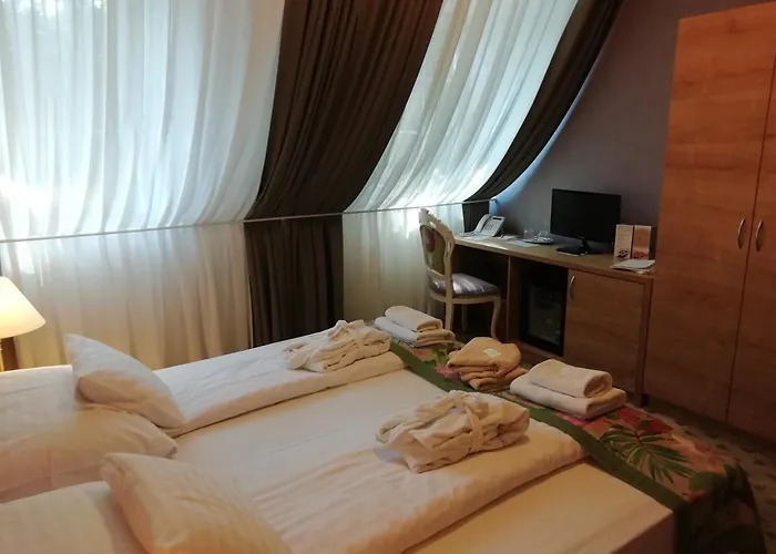 Batthyany Kuria מלון 4*